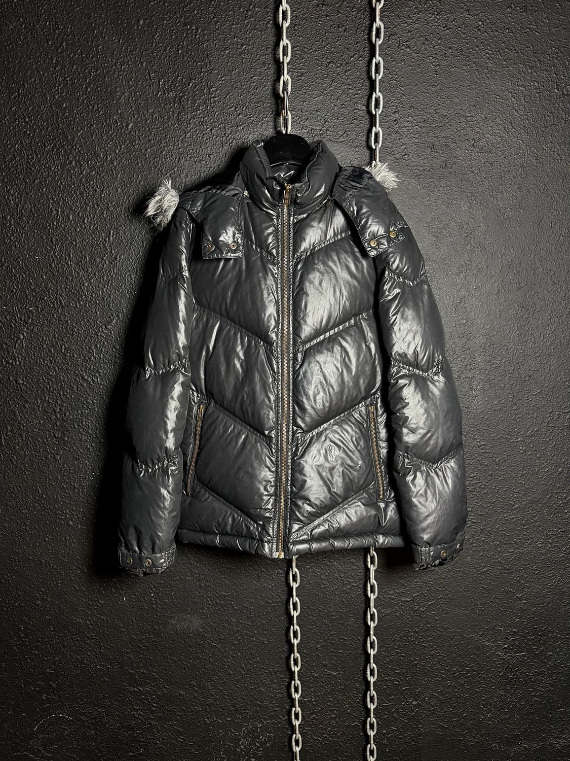 fur trimmed black down jacket  상품이미지5