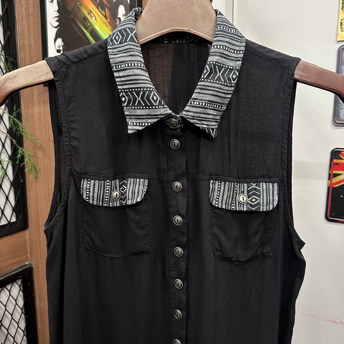 Bohemian Seethrough Sleeveless Blouse 상품이미지3