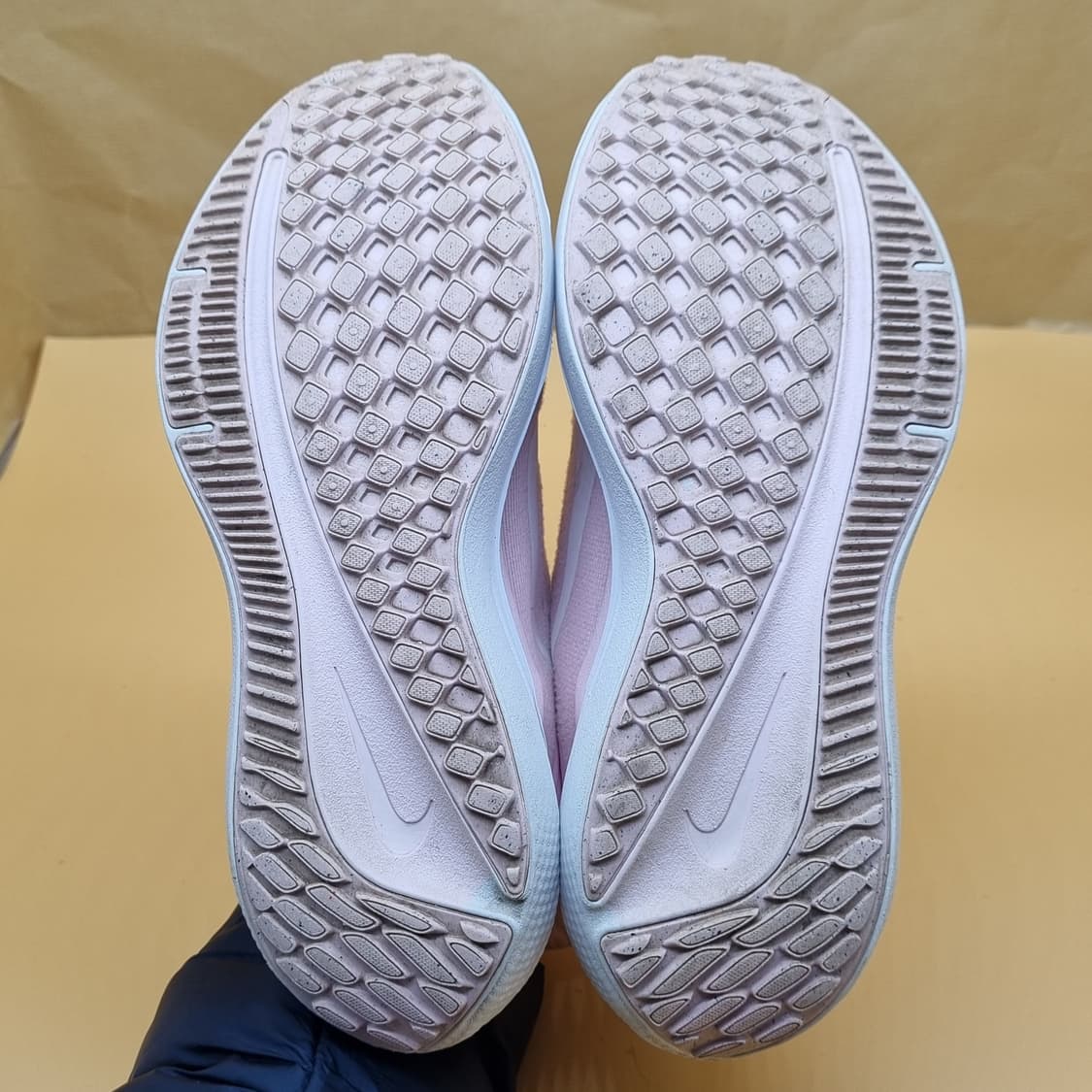 나이키 에어 윈플로10 운동화245. 상품이미지3