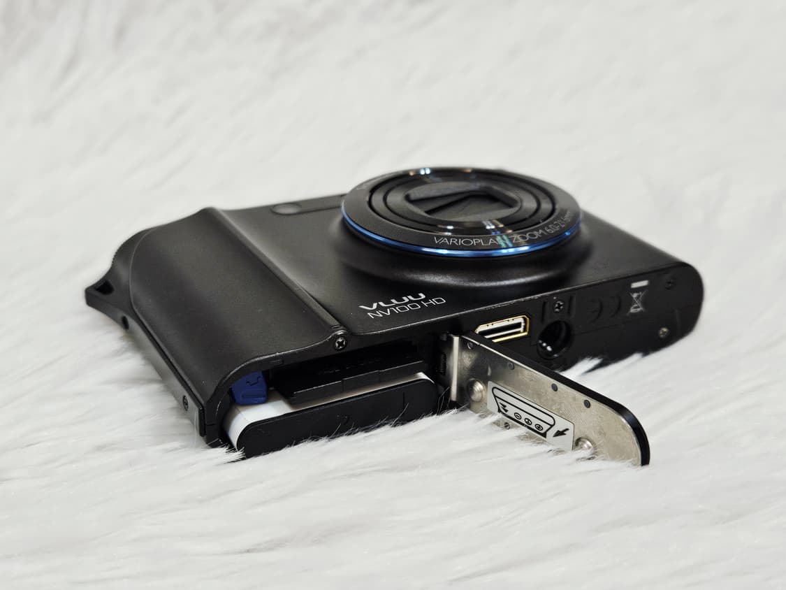 [민트] 삼성 VLUU NV100HD 빈티지 디카, 디지털카메라 판매 상품이미지8