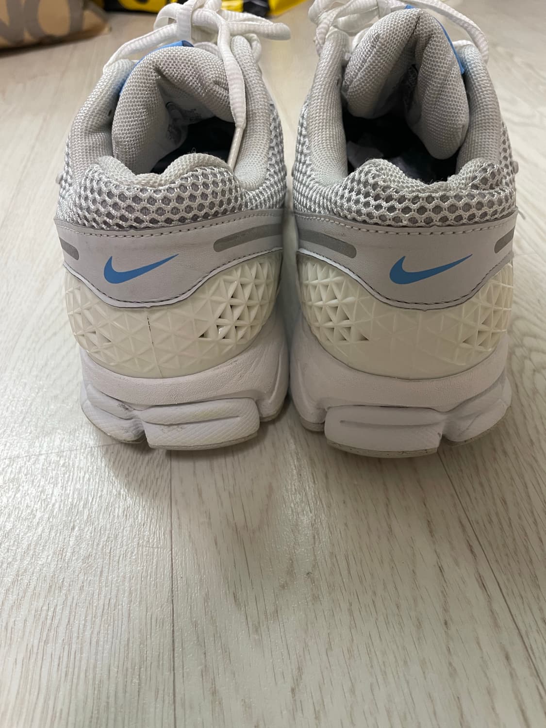 나이키 줌보메로5 유니버시티 블루 255 상품이미지4