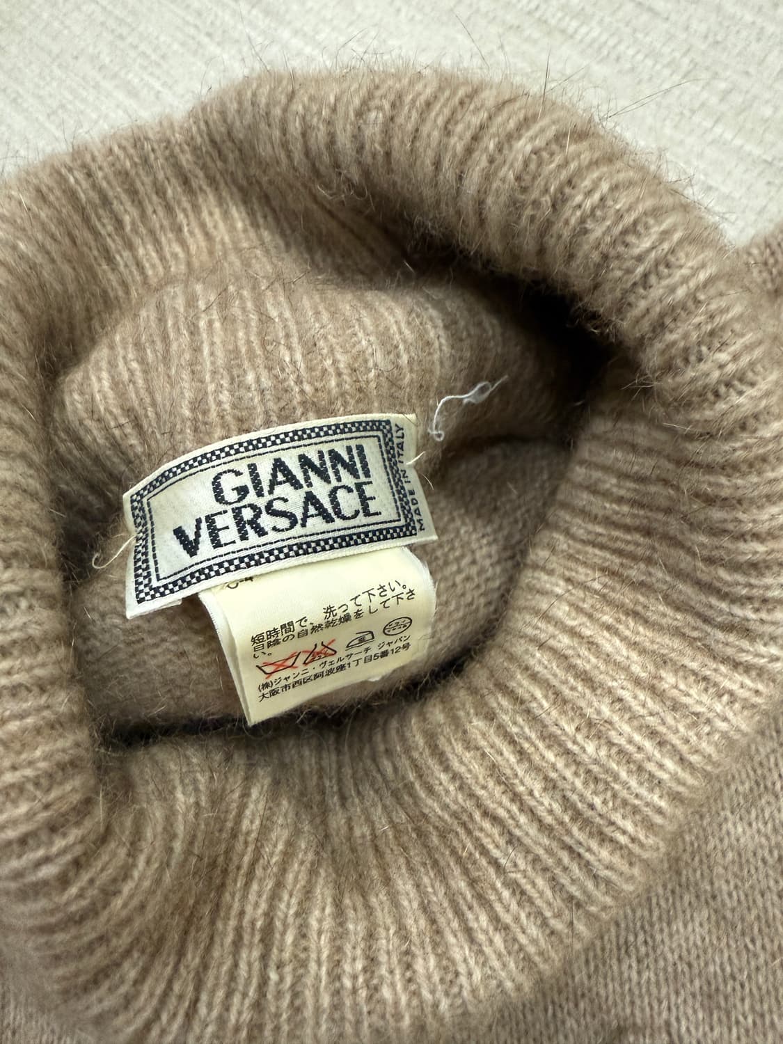 90s 베르사체 모헤어 터틀넥 상품이미지3