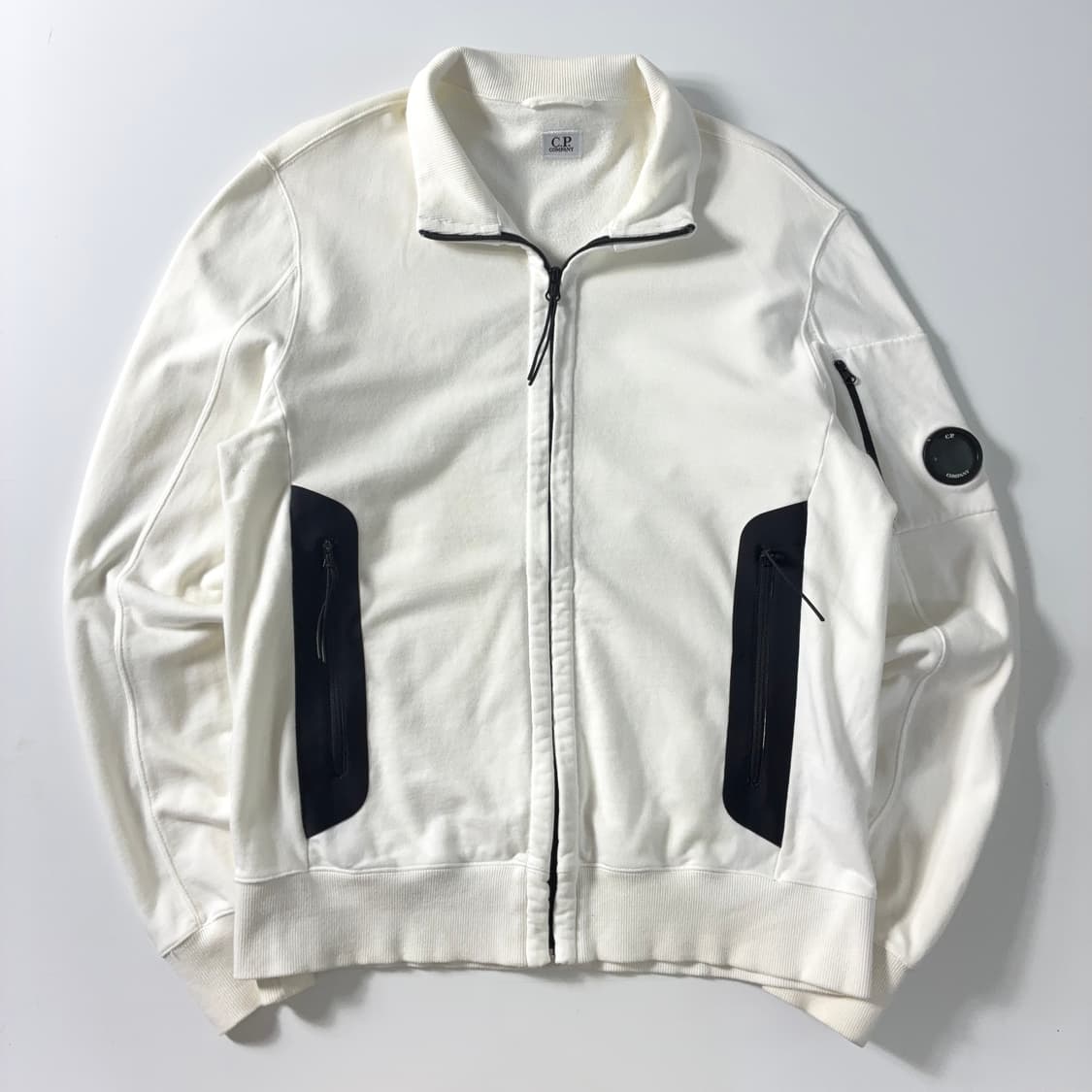 CP company  씨피컴퍼니 렌즈와펜 코튼 화이트 집업  상품이미지2