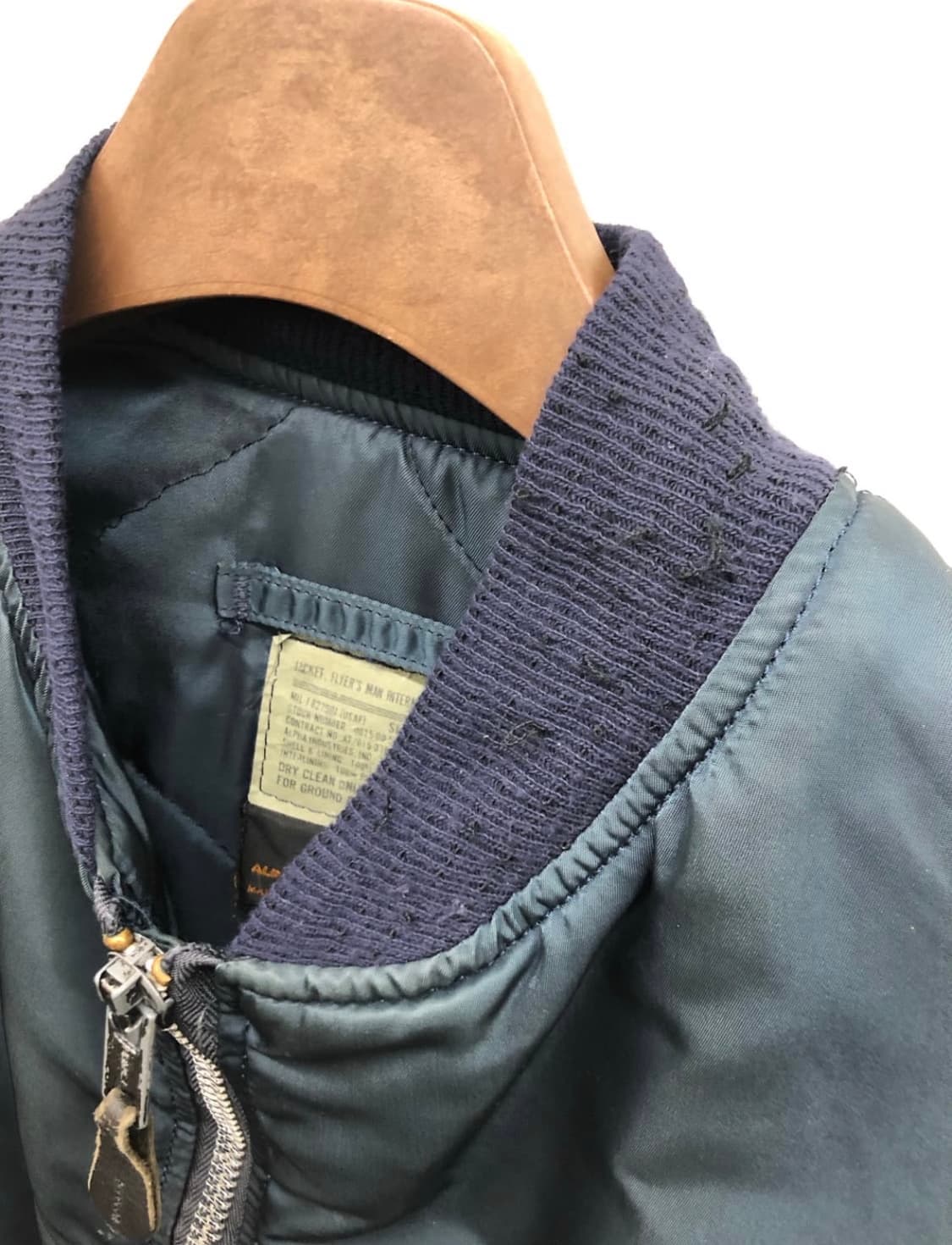 90s 알파인더스트리 ma-1 네이비 상품이미지5