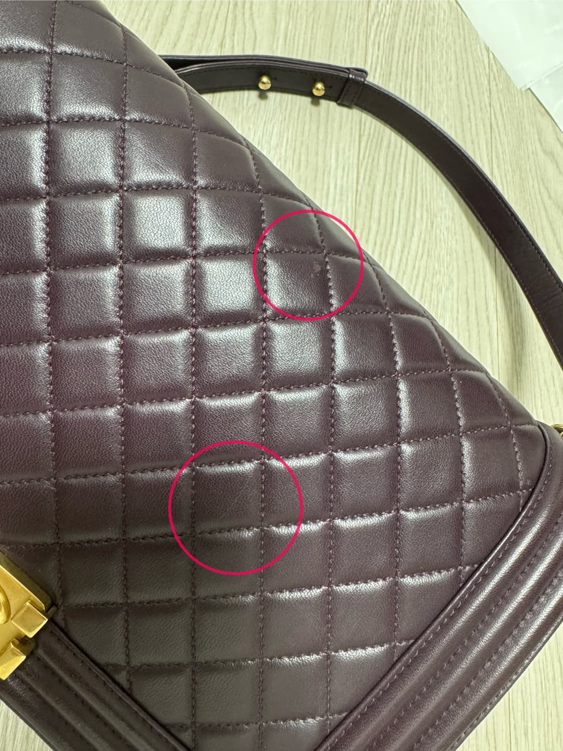 샤넬 램스킨 보이백 미디엄 퍼플색상 상품이미지2