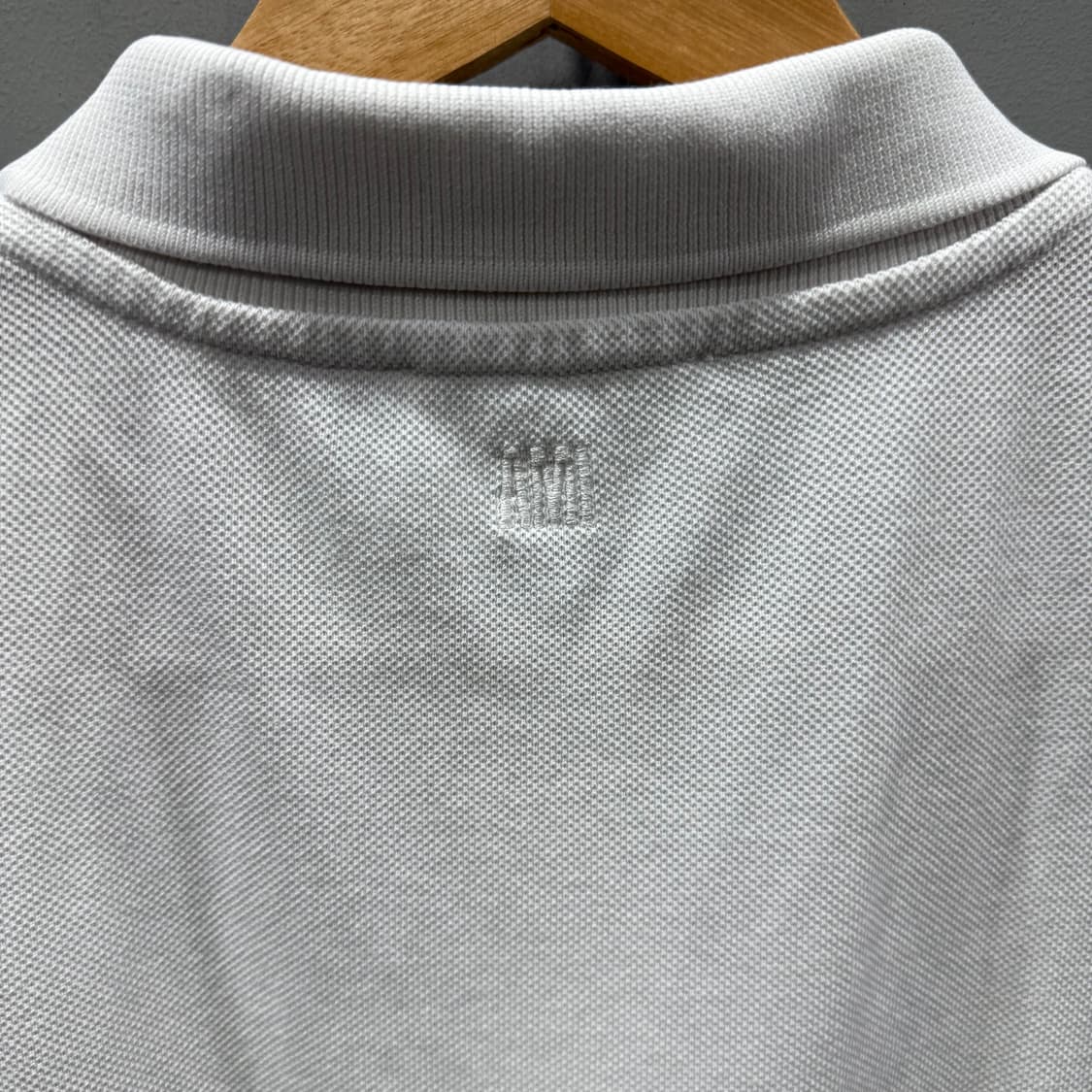 2XL 아미 ami 스몰 히트 로고 반팔 카라 티셔츠 상품이미지4