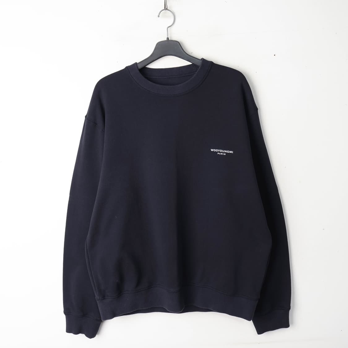 105/우영미 스퀘어 라벨 맨투맨 상품이미지1