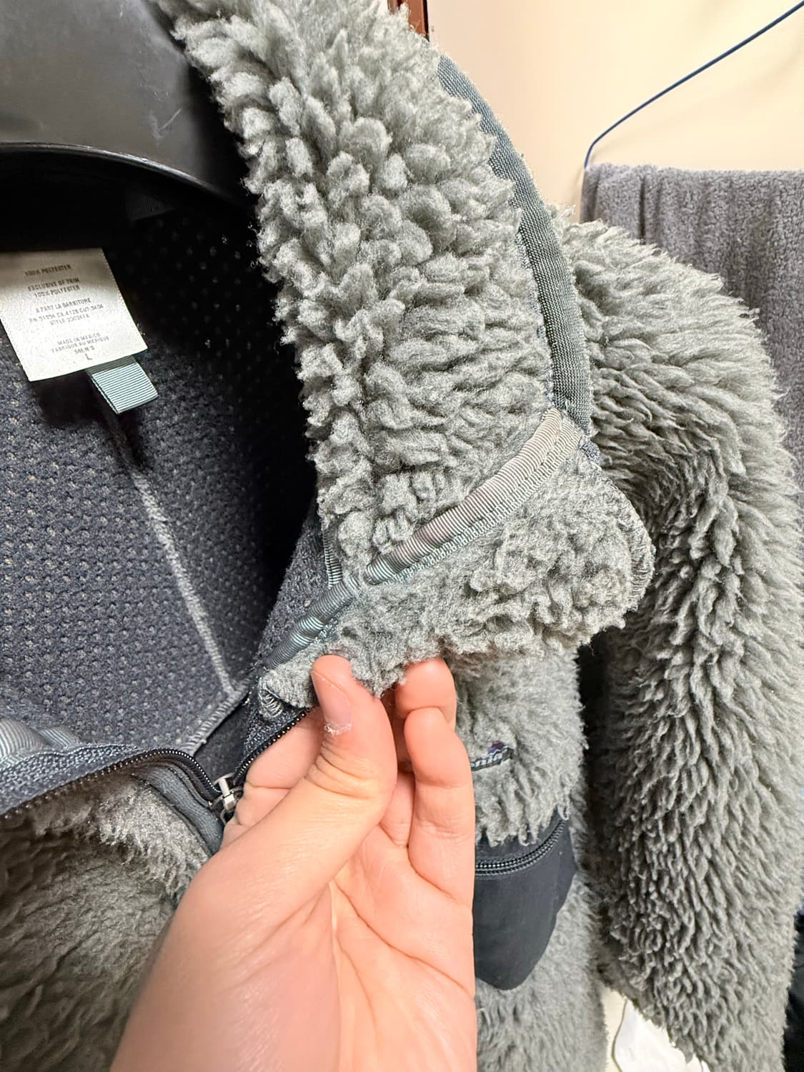 파타고니아 딥파일 그레이 l 상품이미지3