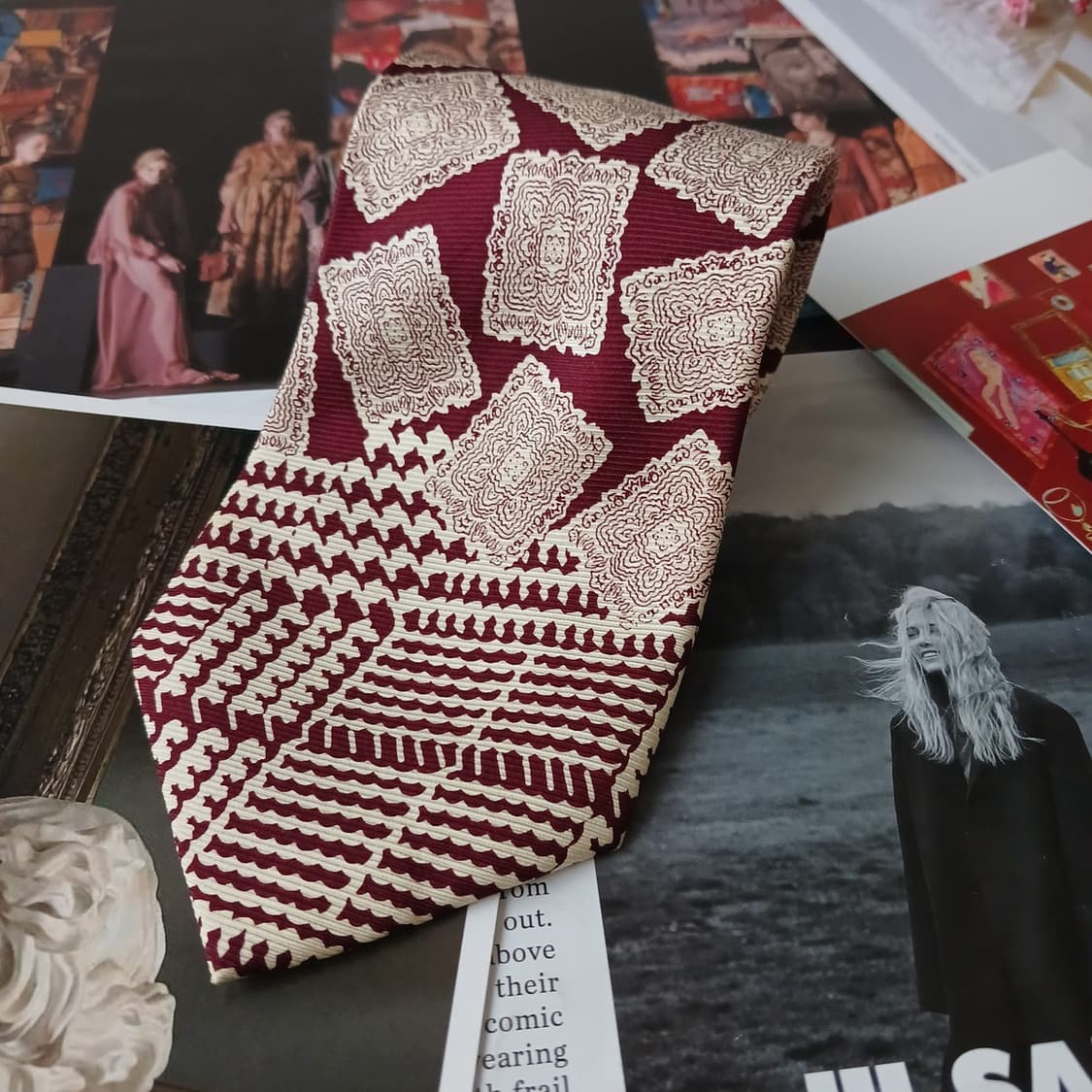 아쿠아스큐텀 실크 버건디 기하 넥타이 9.4cm A+등급 A19309
 상품이미지4