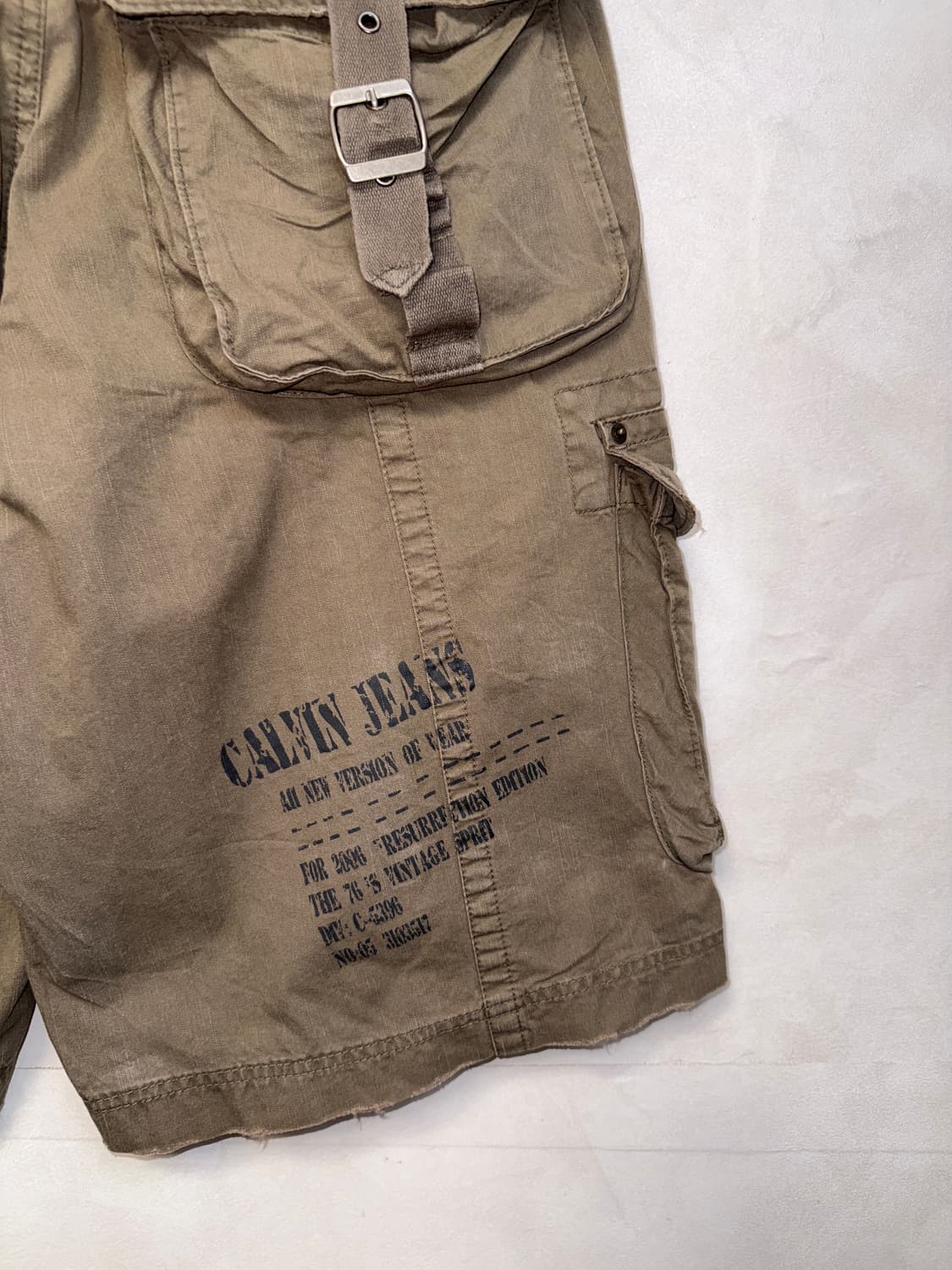 Ash brown buckle pocket lettering 카고반바지  상품이미지6