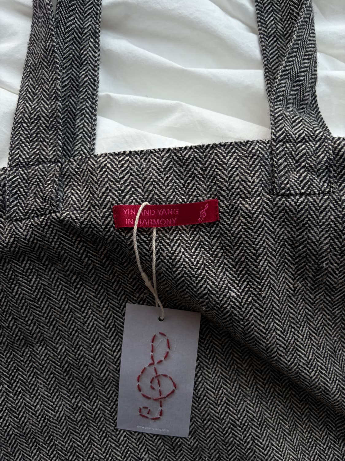 YIN AND YANG IN HARMONY 가방 상품이미지3