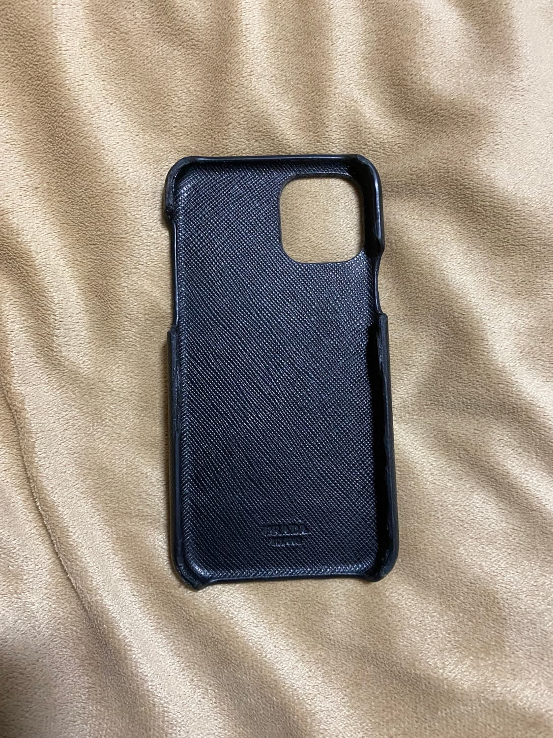 아이폰 11 pro 프라다 정품 케이스 상품이미지2