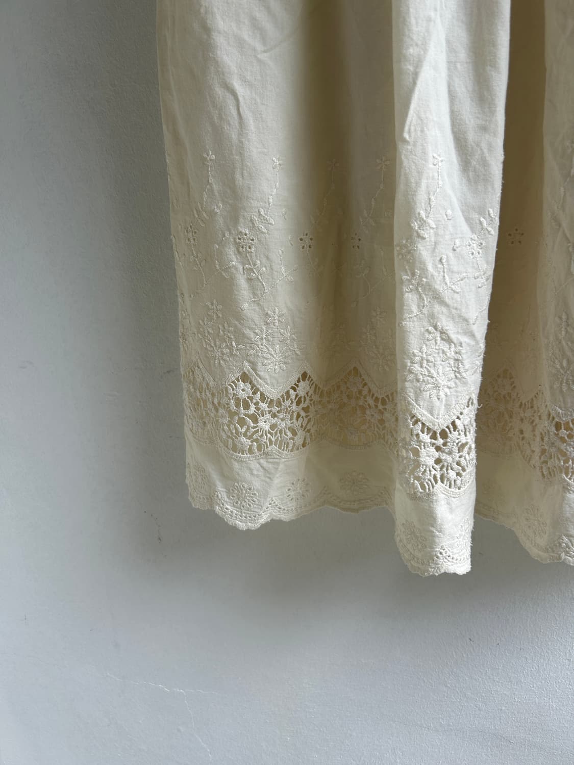 크로쉐 펀칭 스커트  상품이미지3