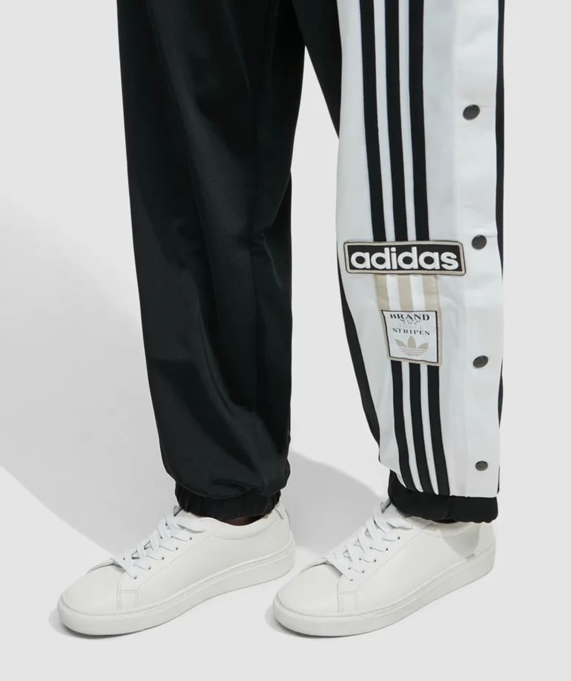 [새상품] ADIDAS) 아디브레이크 팬츠 GJ6580 L size 상품이미지4