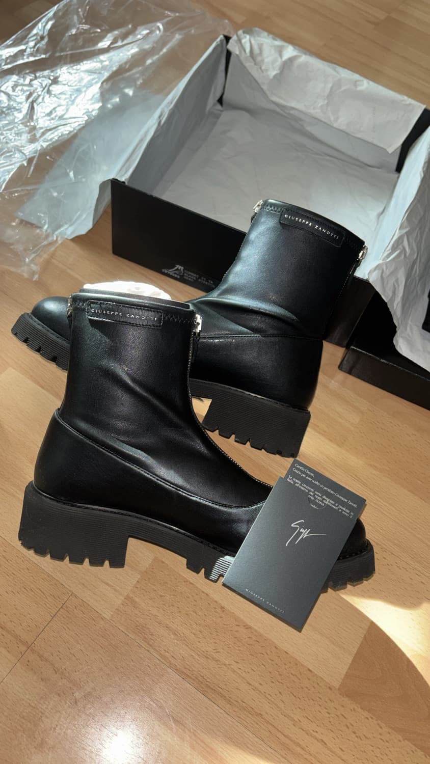 쥬세페 자노티 레더 멀티 프론트지퍼 컴뱃 부츠 40사이즈 상품이미지2