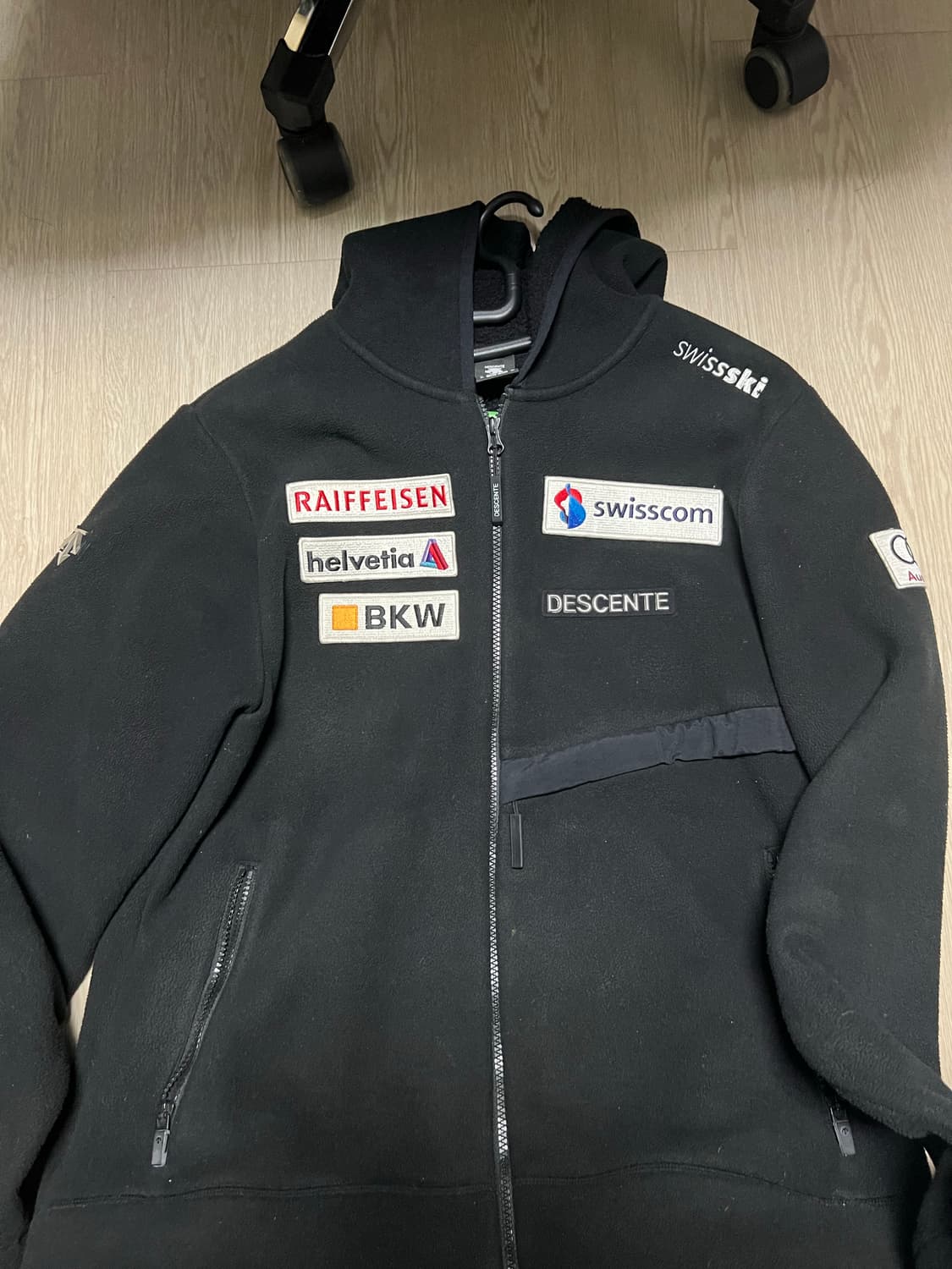 데상트 아우디 후리스 후드집업 105 상품이미지1