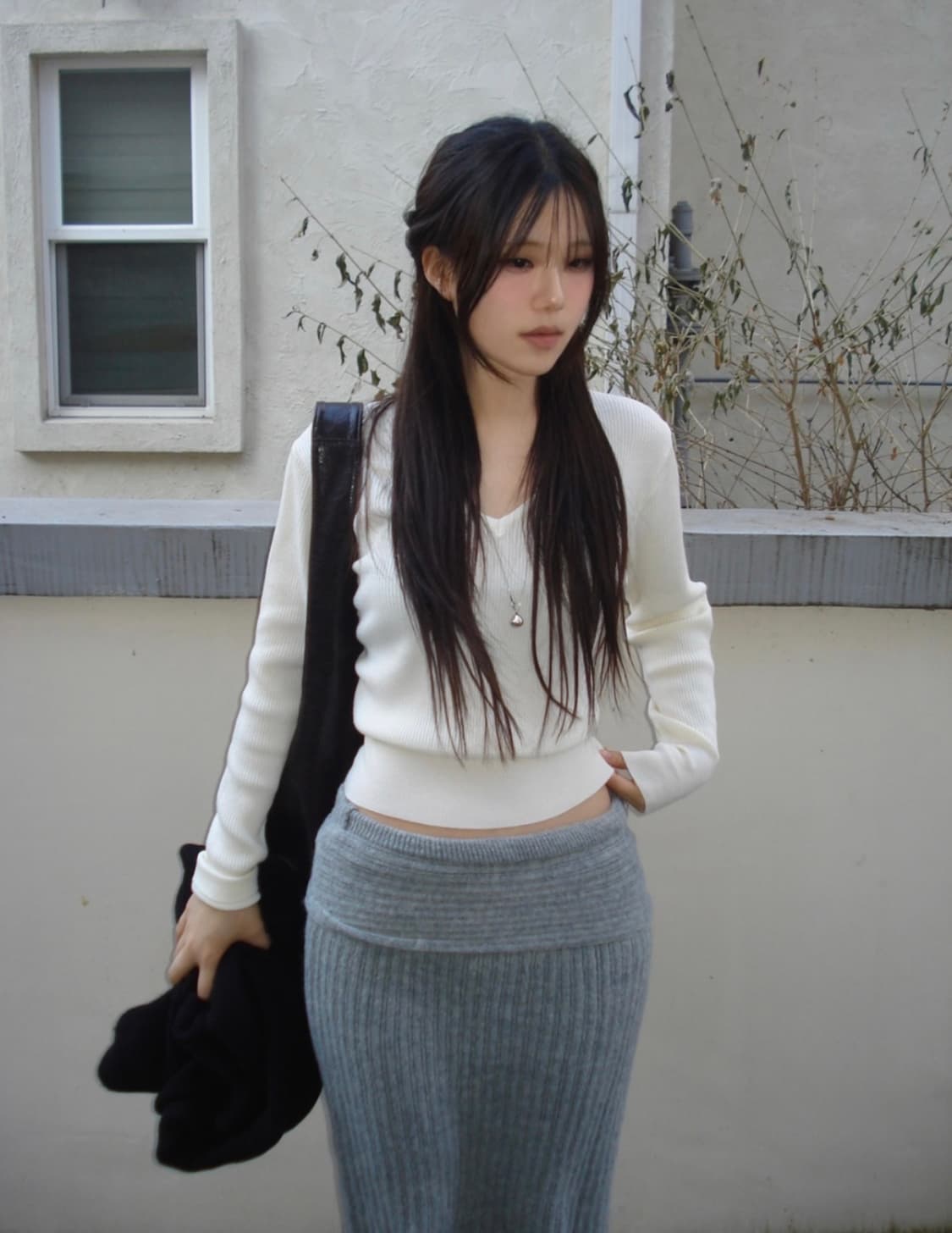 아워캐비넷 than v neck knit 팝니다 상품이미지2