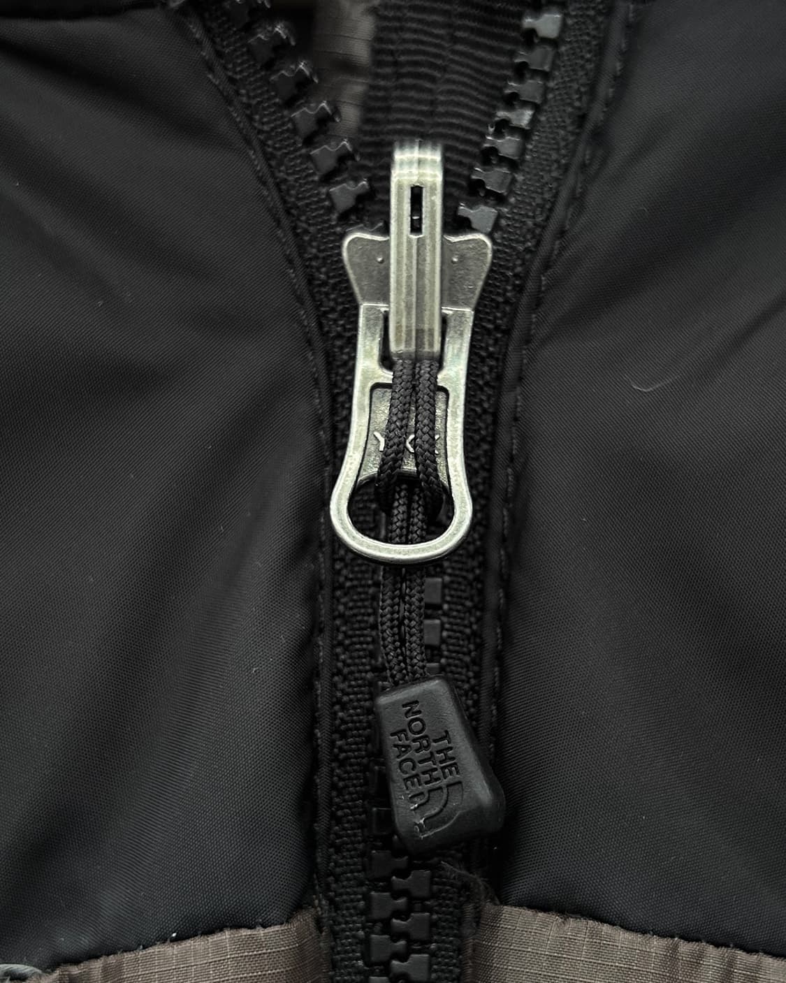 노스페이스 700 초코브라운 눕시 구스다운 점퍼 상품이미지5