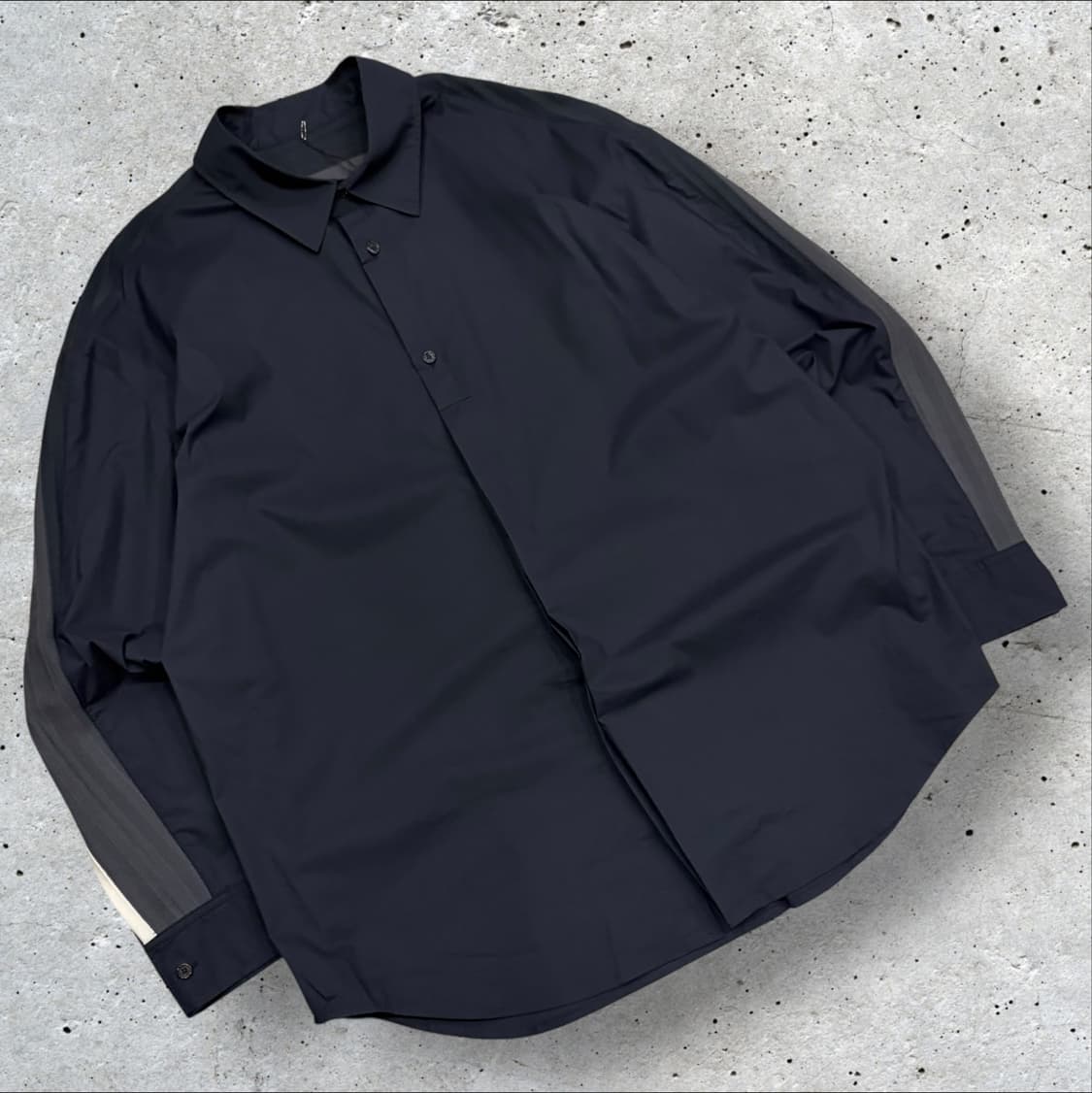 [105] 22s 시스템 블랙 배색 나일론 긴팔 셔츠 C777 상품이미지1