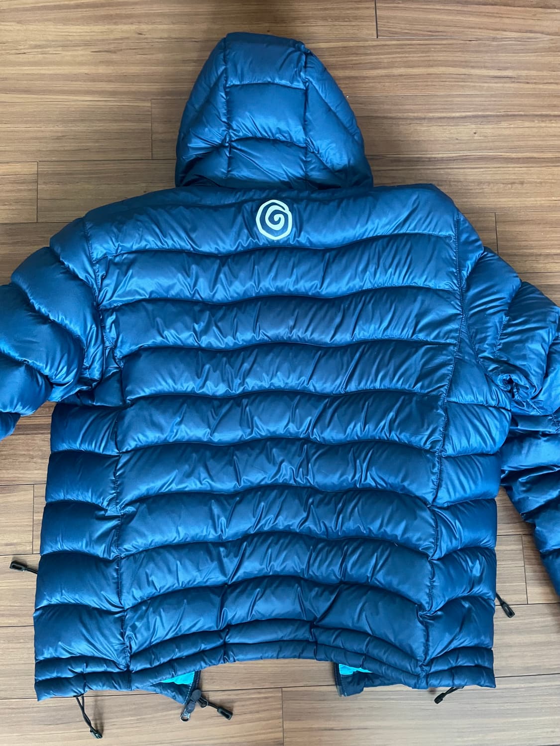 오스트리야 토피드 경량패딩 M 상품이미지2