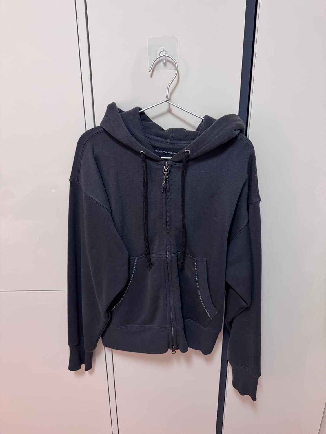 스컬프터 Beaded Saint Hoodie 상품이미지2