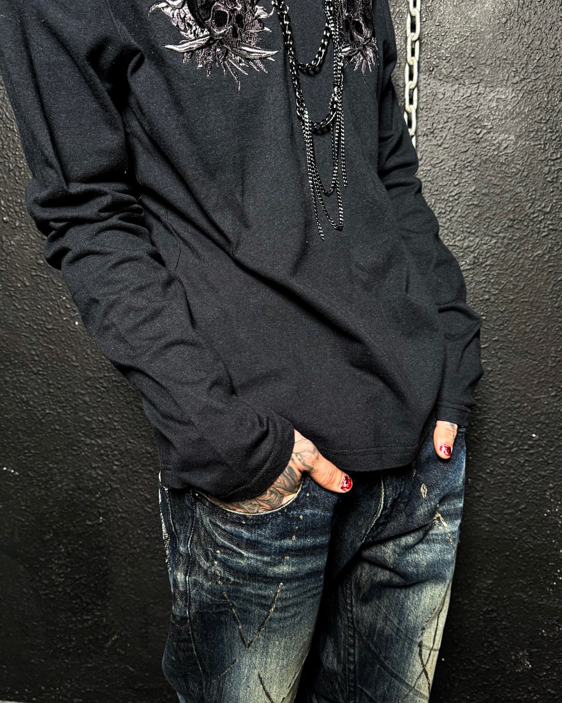 ABORDAGE – Skull V-Neck Long Sleeve  상품이미지4