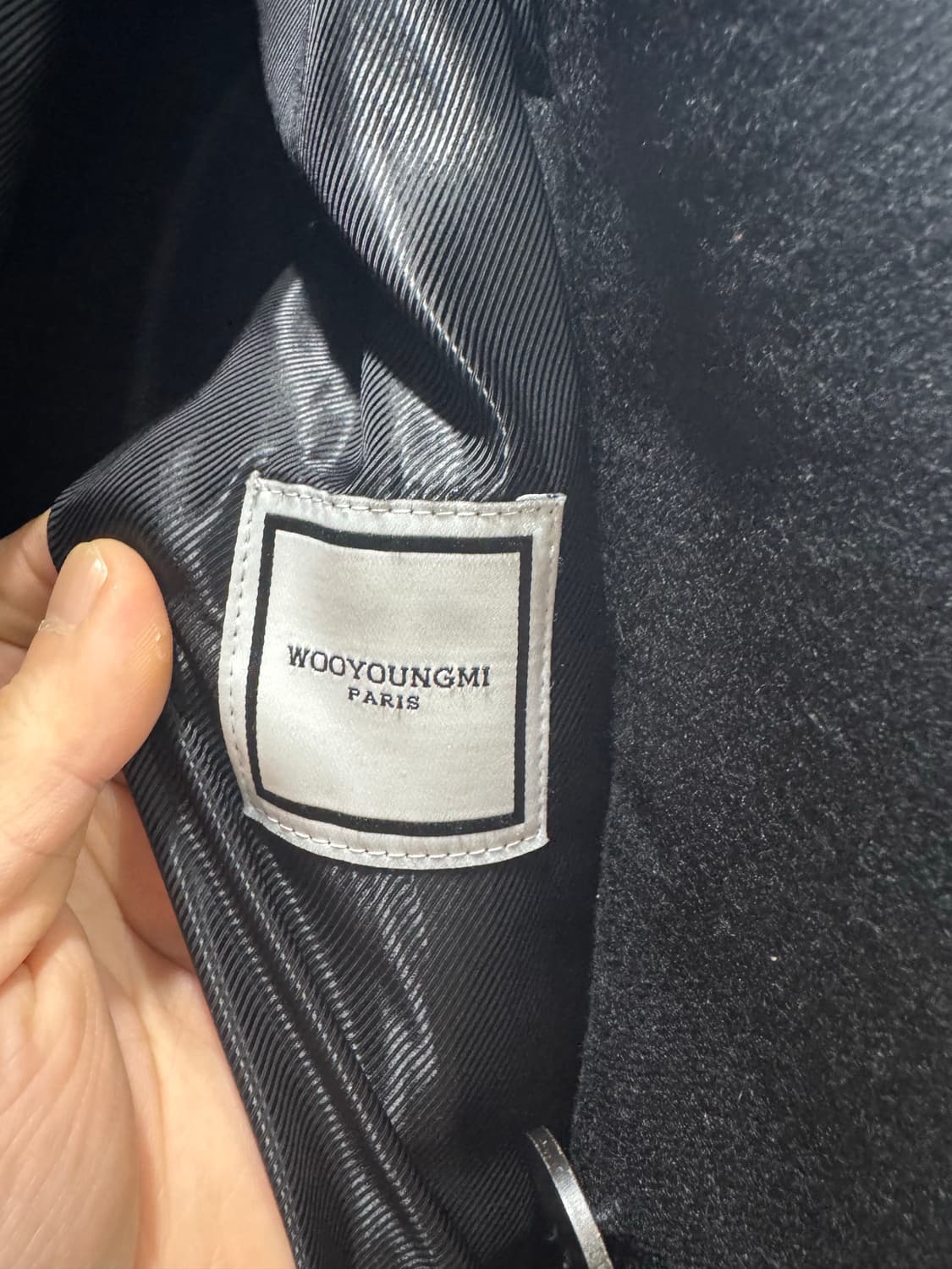 19fw 우영미 솔카라 로브 코트 블랙 상품이미지4