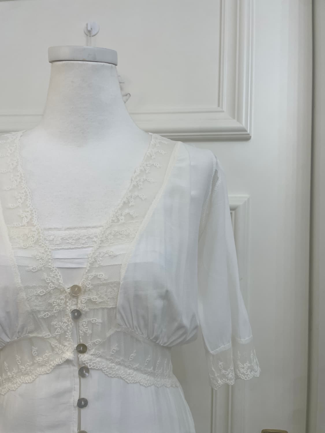 white lace point long robe opc&lace poin 상품이미지6