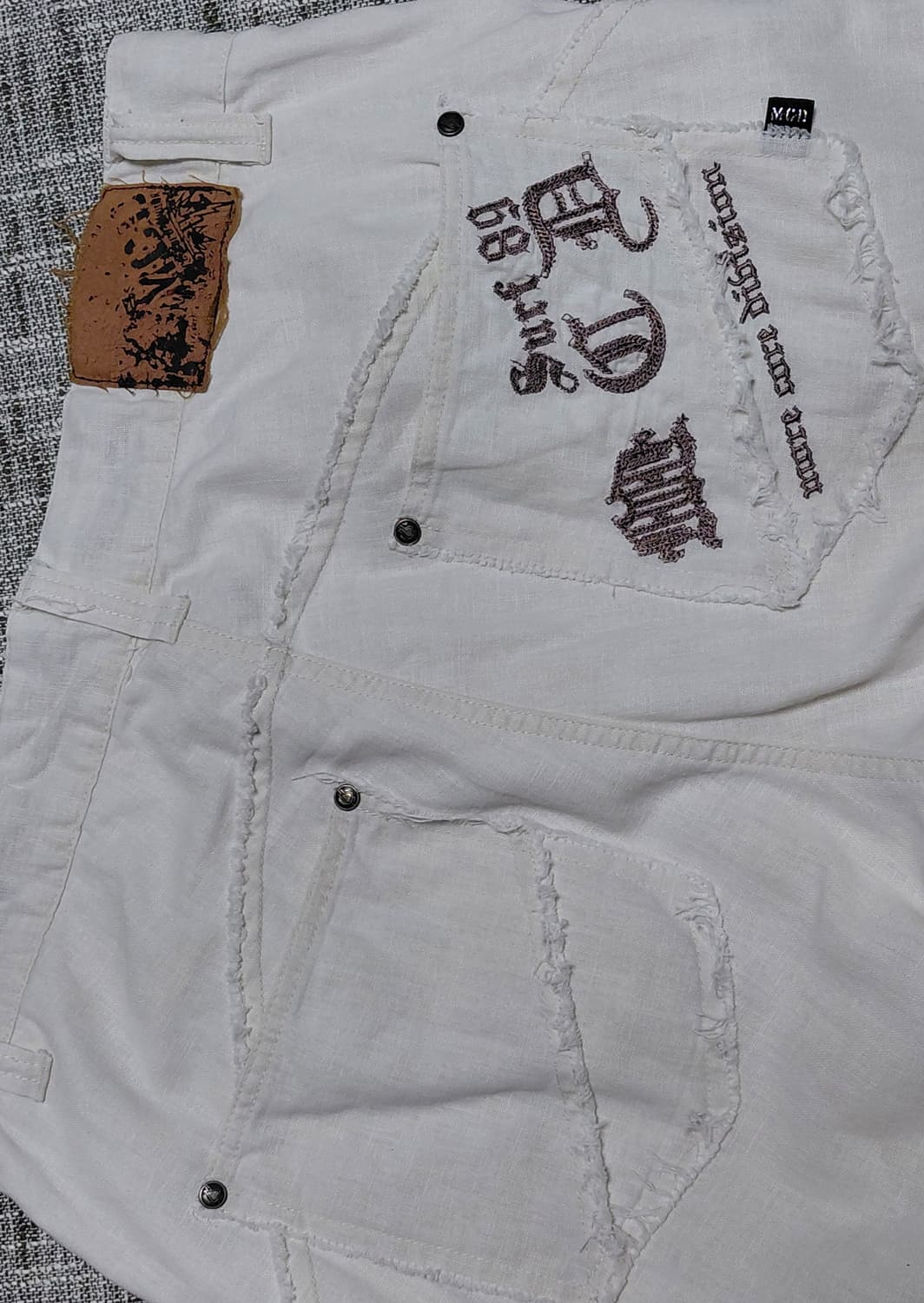 [L] MCD 고딕 자수 린넨 혼방 빈티지 크롭 팬츠 상품이미지9