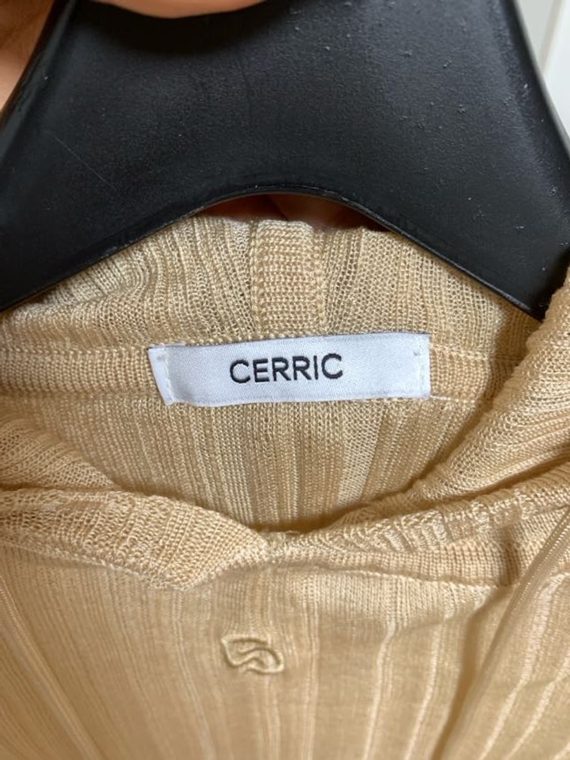 세릭 로고 니트 후디 상품이미지4