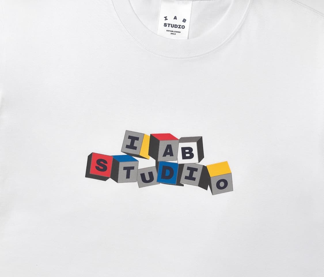 아이앱 스튜디오 티셔츠 블록 화이트 상품이미지2