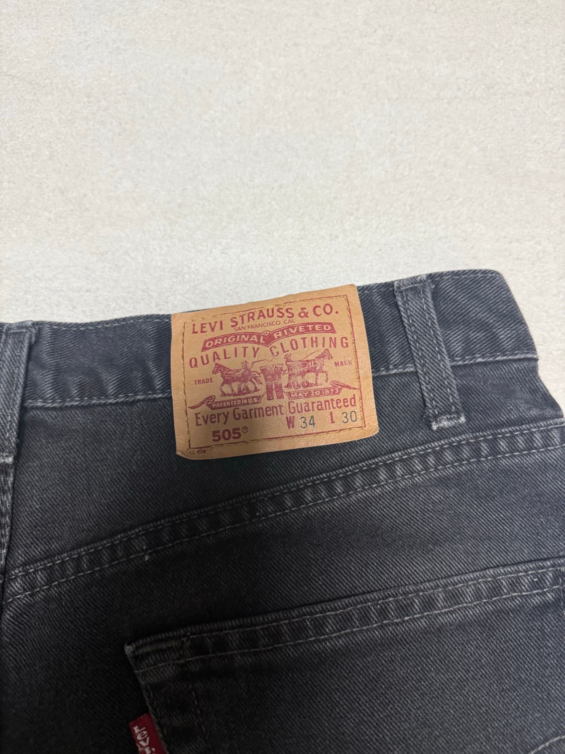 리바이스 빈티지 블랙 505 사이즈 실측 확잉 상품이미지3