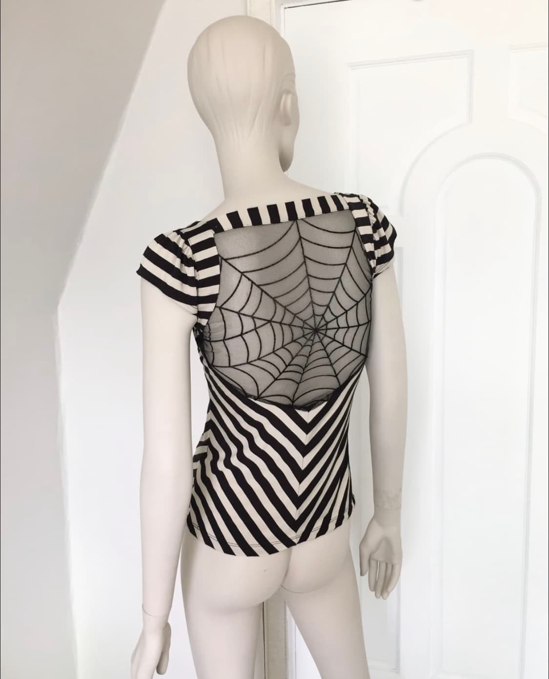 미스식스티 Spider Top 상품이미지5