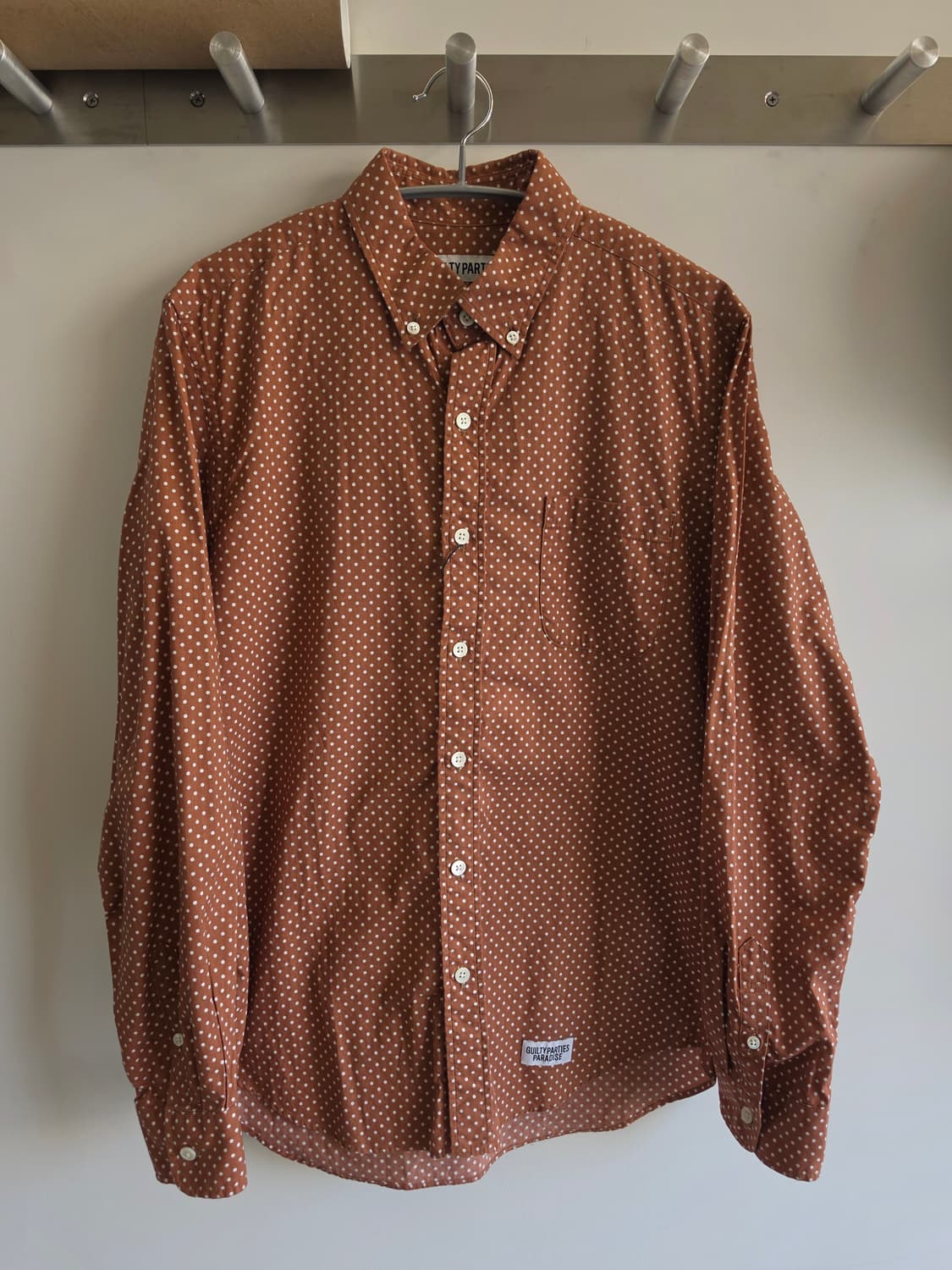 와코마리아 16ss 도트 셔츠 브라운 상품이미지1