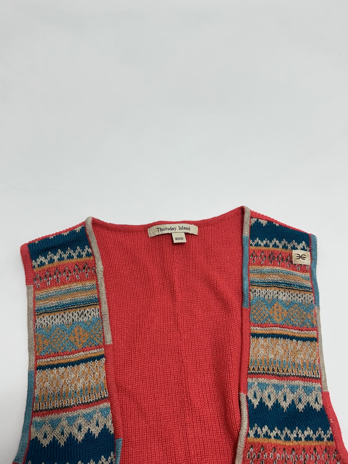 써스데이 아일랜드 에스닉 니트 베스트 상품이미지4