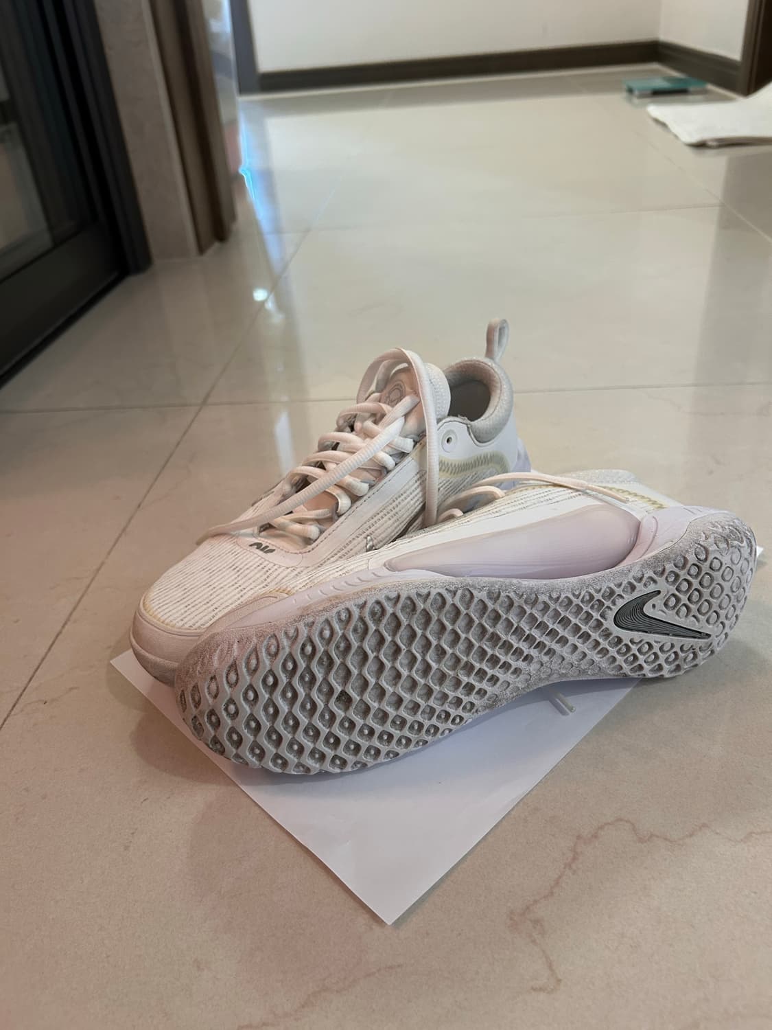 나이키 테니스화 코트 줌 NXT DH0222-101 테니스화 245 상품이미지3