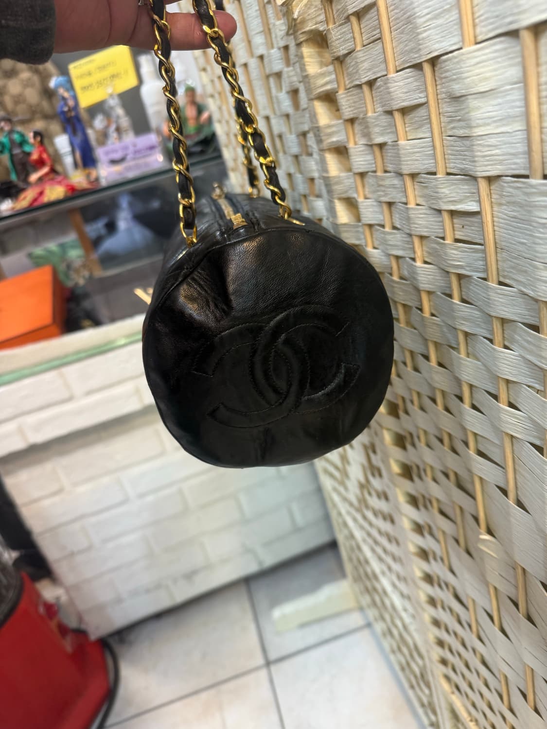 정품 샤넬 퀄팅 볼링 체인백 팝니다 상품이미지3