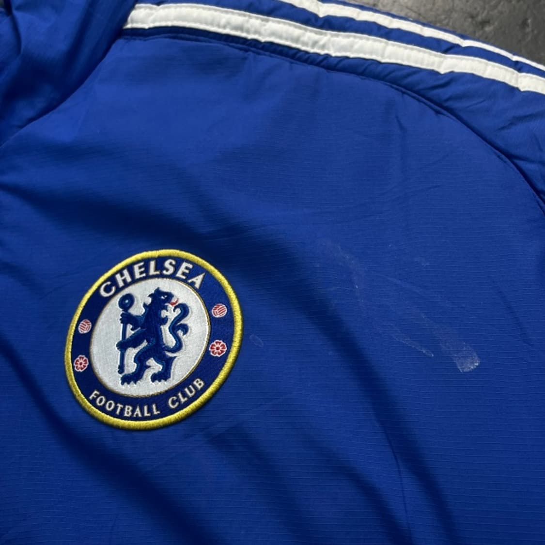 100 아디다스 첼시 경량패딩 상품이미지3