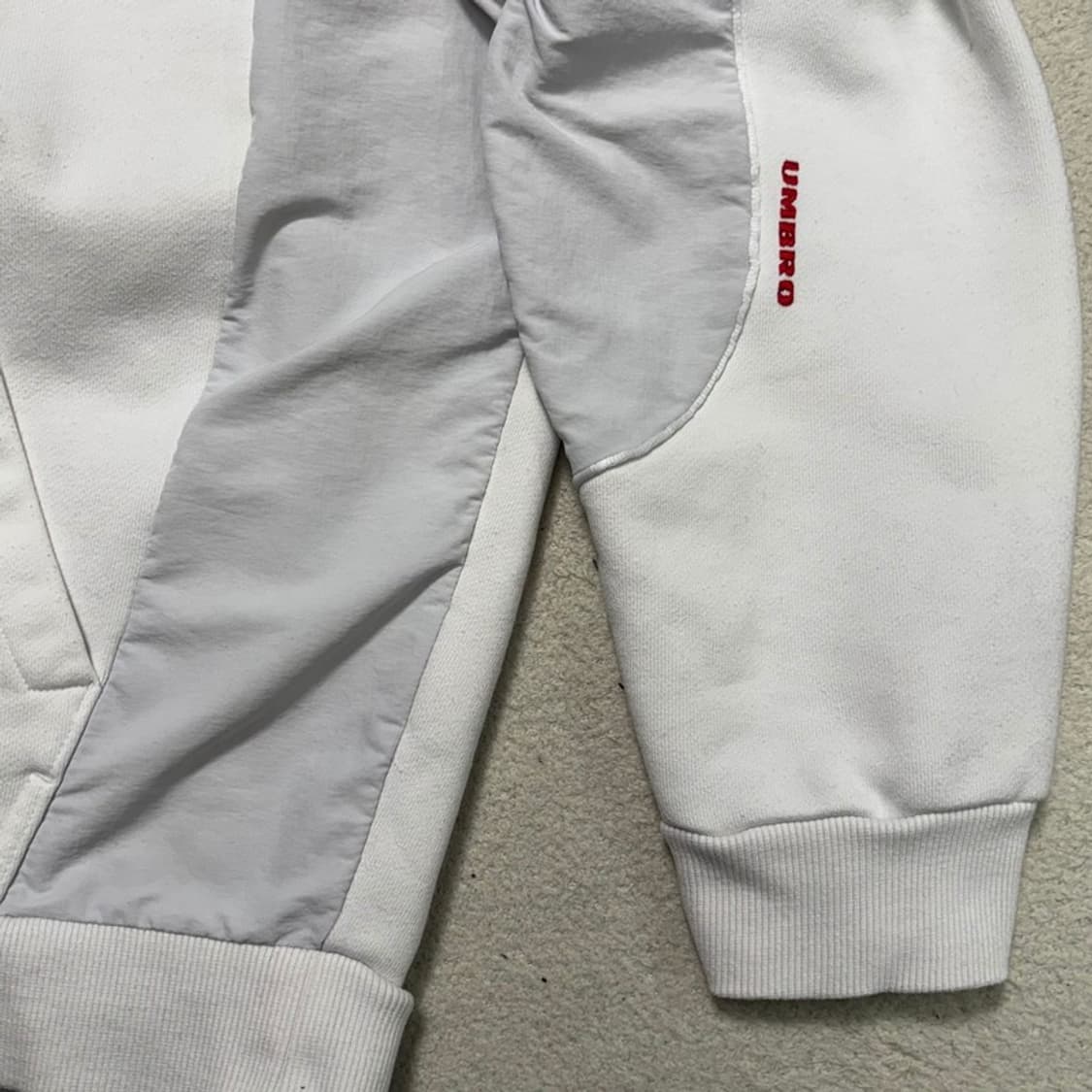 UMBRO 하이브리드 후드티 화이트 100 상품이미지4