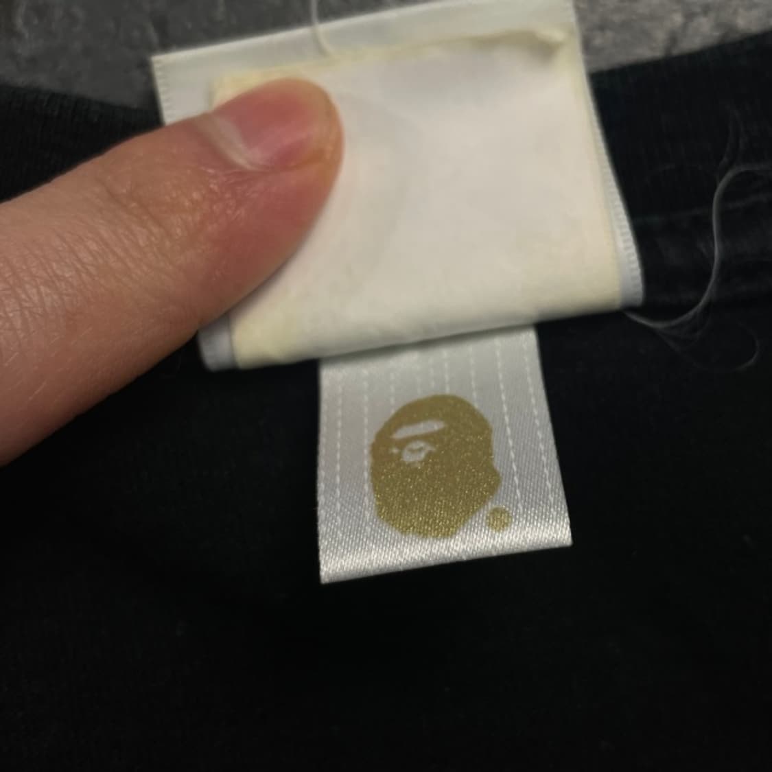 100 베이프 네온 반팔티 상품이미지5