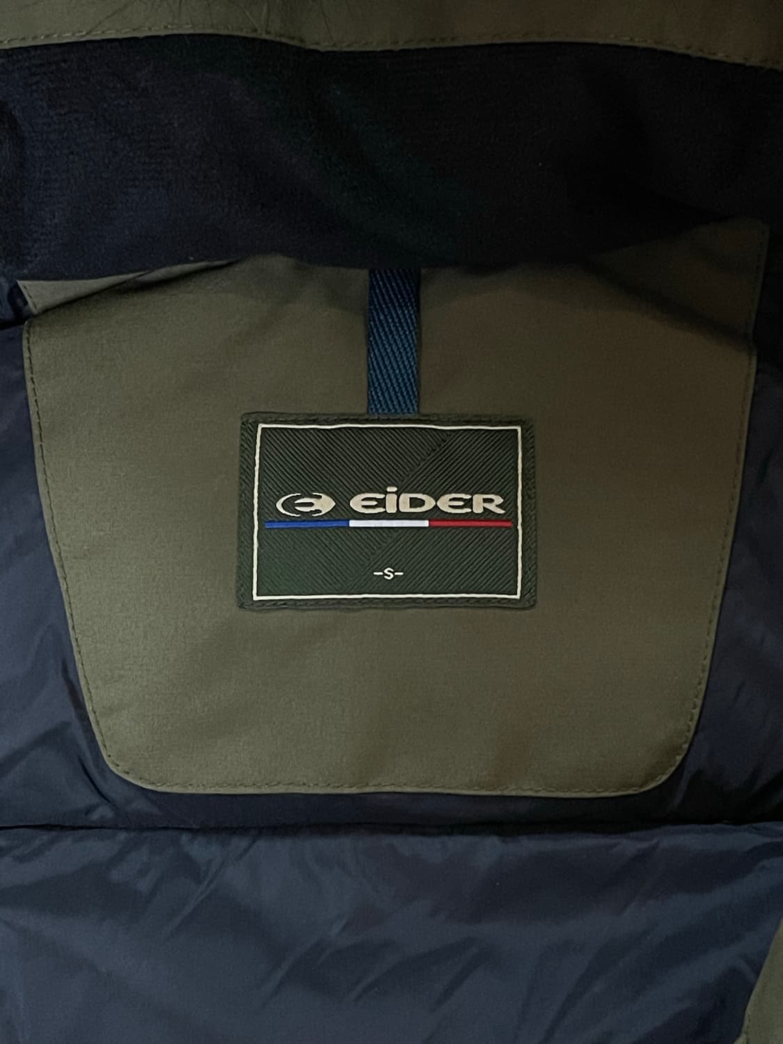 아이더 700 구스다운 숏패딩 카키색 S 상품이미지2