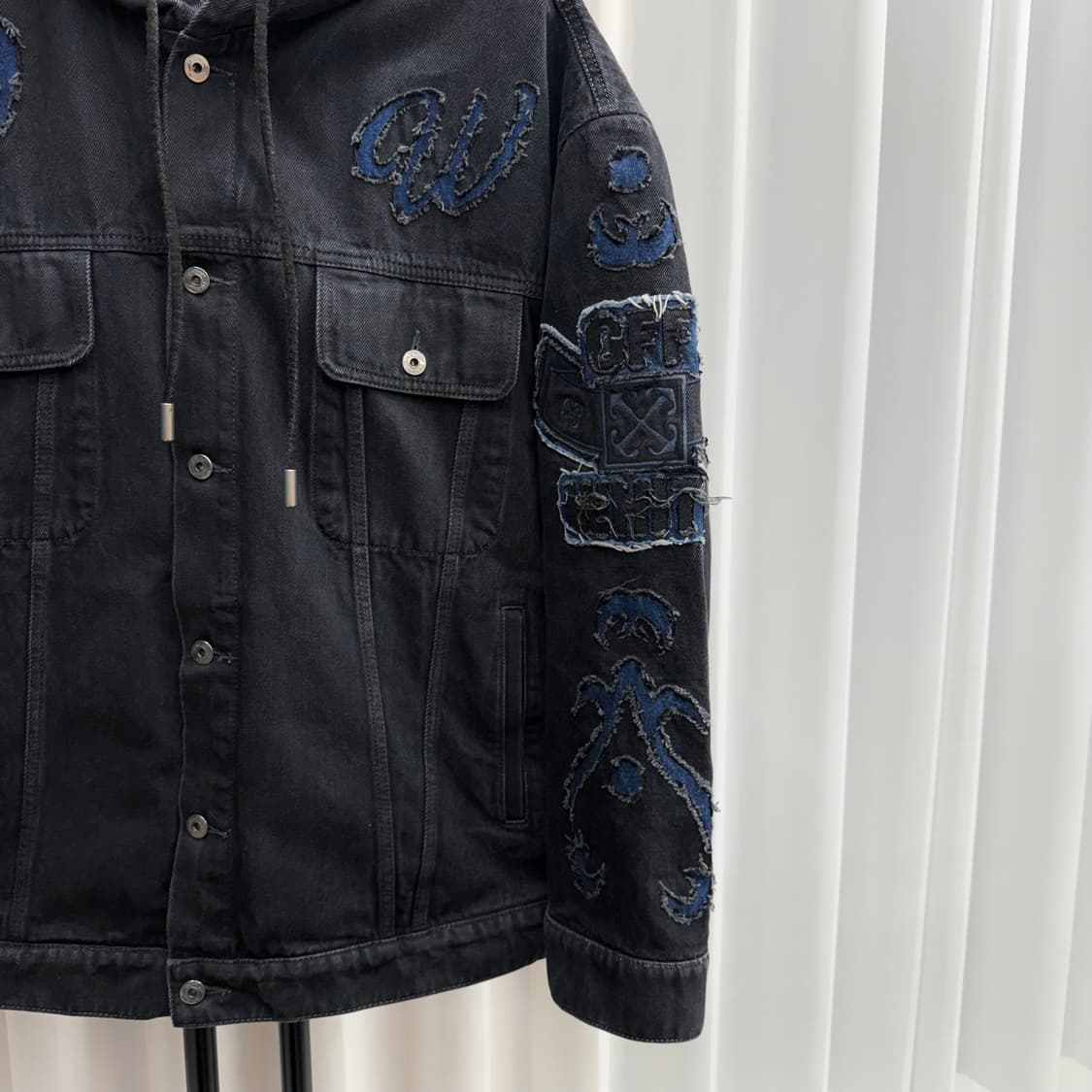 [백화점판/M] 24SS 오프화이트 패치워크 후드 데님 자켓 상품이미지6