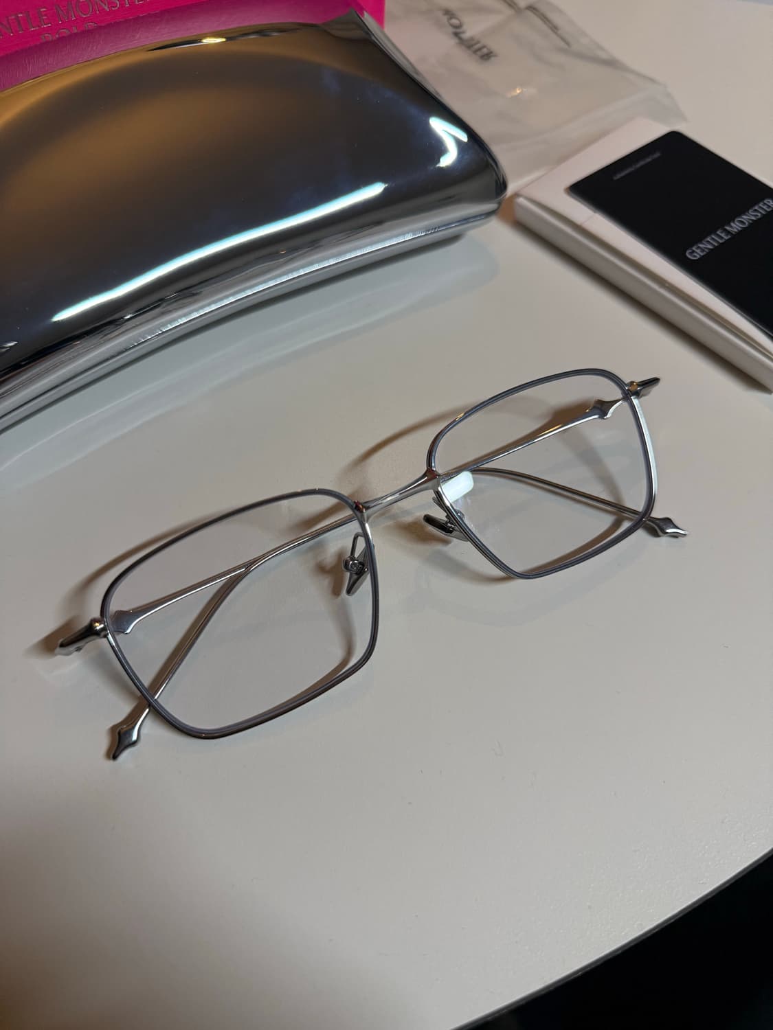 젠틀몬스터 아바 02 상품이미지2