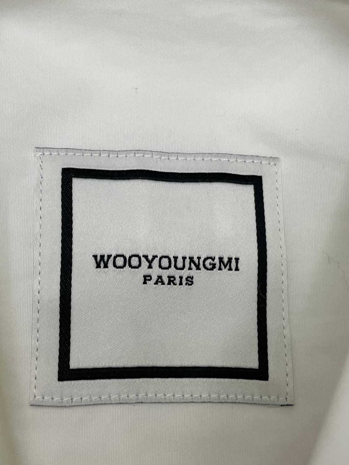 우영미 플라워 백로고 프린트 셔츠 화이트 22SS 상품이미지8