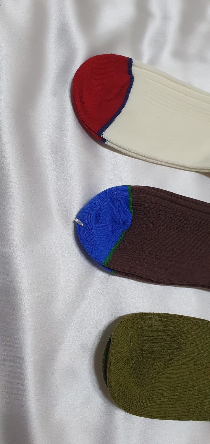 올리브 크림베이지 브라운 블루 네이비 그린 레드 비비안웨스트우드 양말 상품이미지8