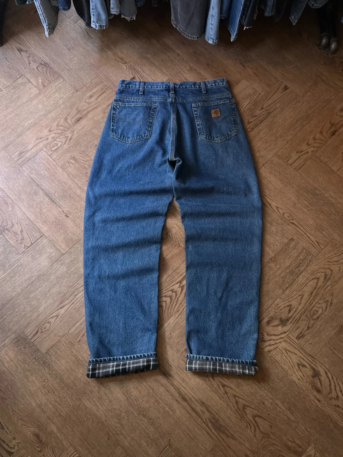 [34]칼하트 USA 체크 라이닝 미디엄블루 워크 데님 팬츠 상품이미지1