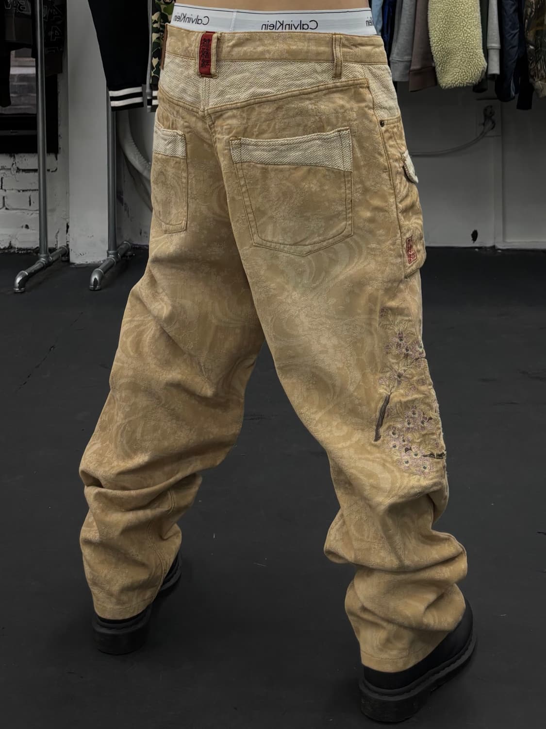 카라쿠리 타마시 오리엔탈 베이지 팬츠 상품이미지5