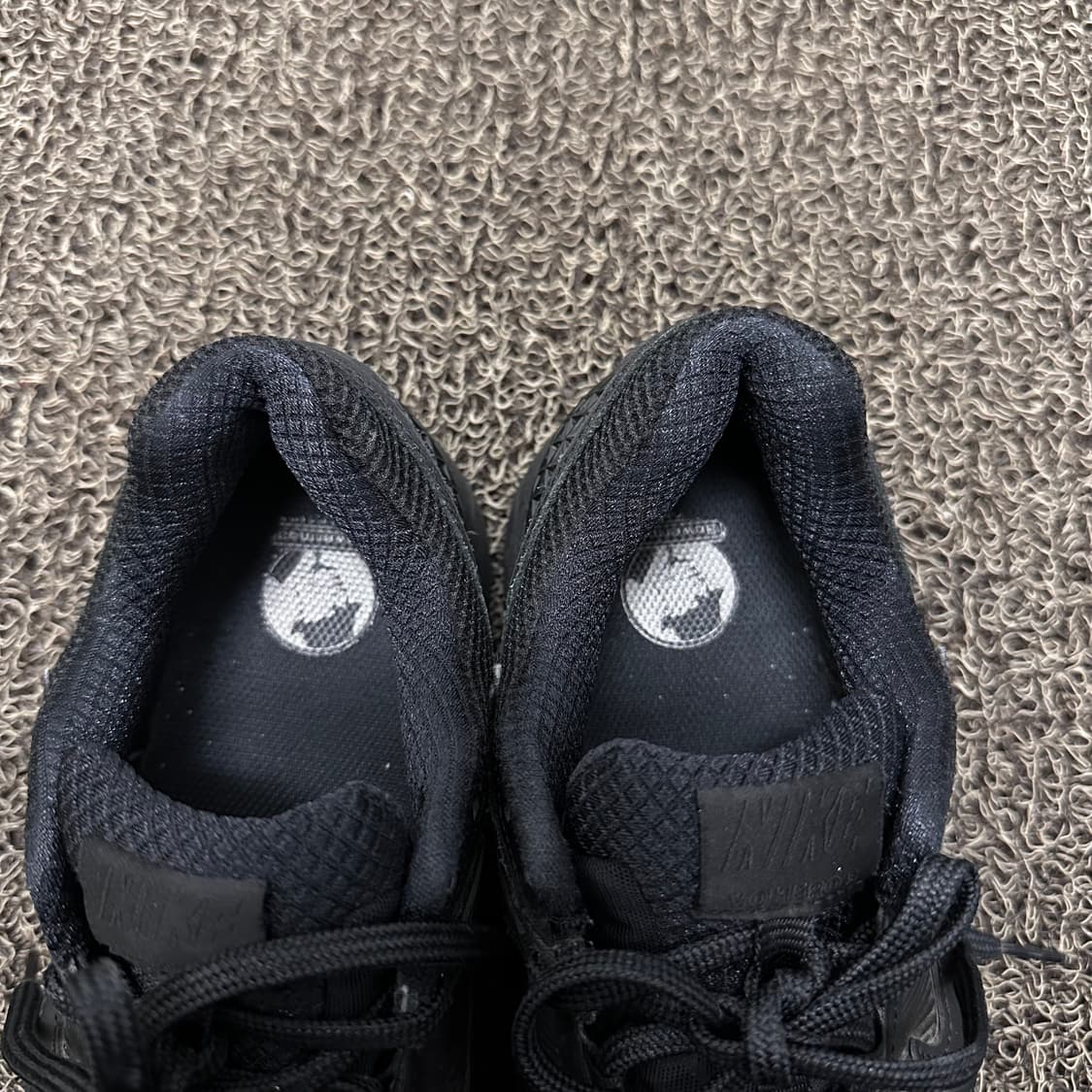 NIKE 나이키 줌 보메로 5 SP 블랙 운동화 260사이즈 상품이미지4