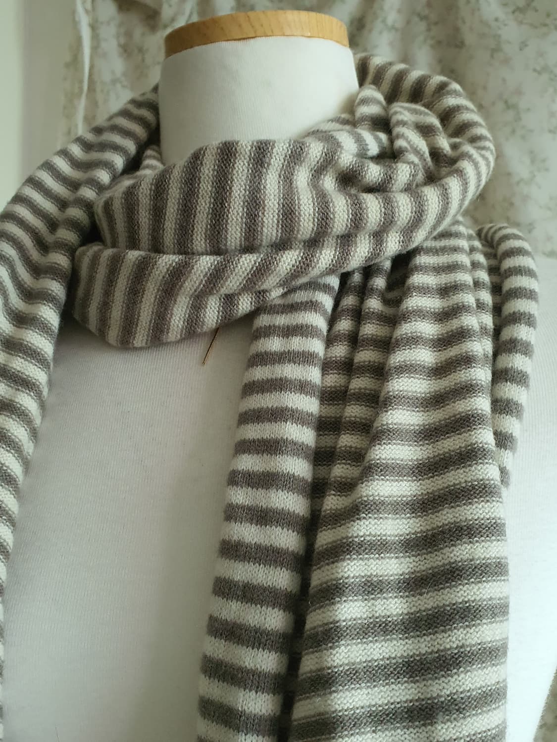 [모리걸소품] 일괄 아이보리색 뜨개질 롱 머플러&체크 모리 머플러 상품이미지5