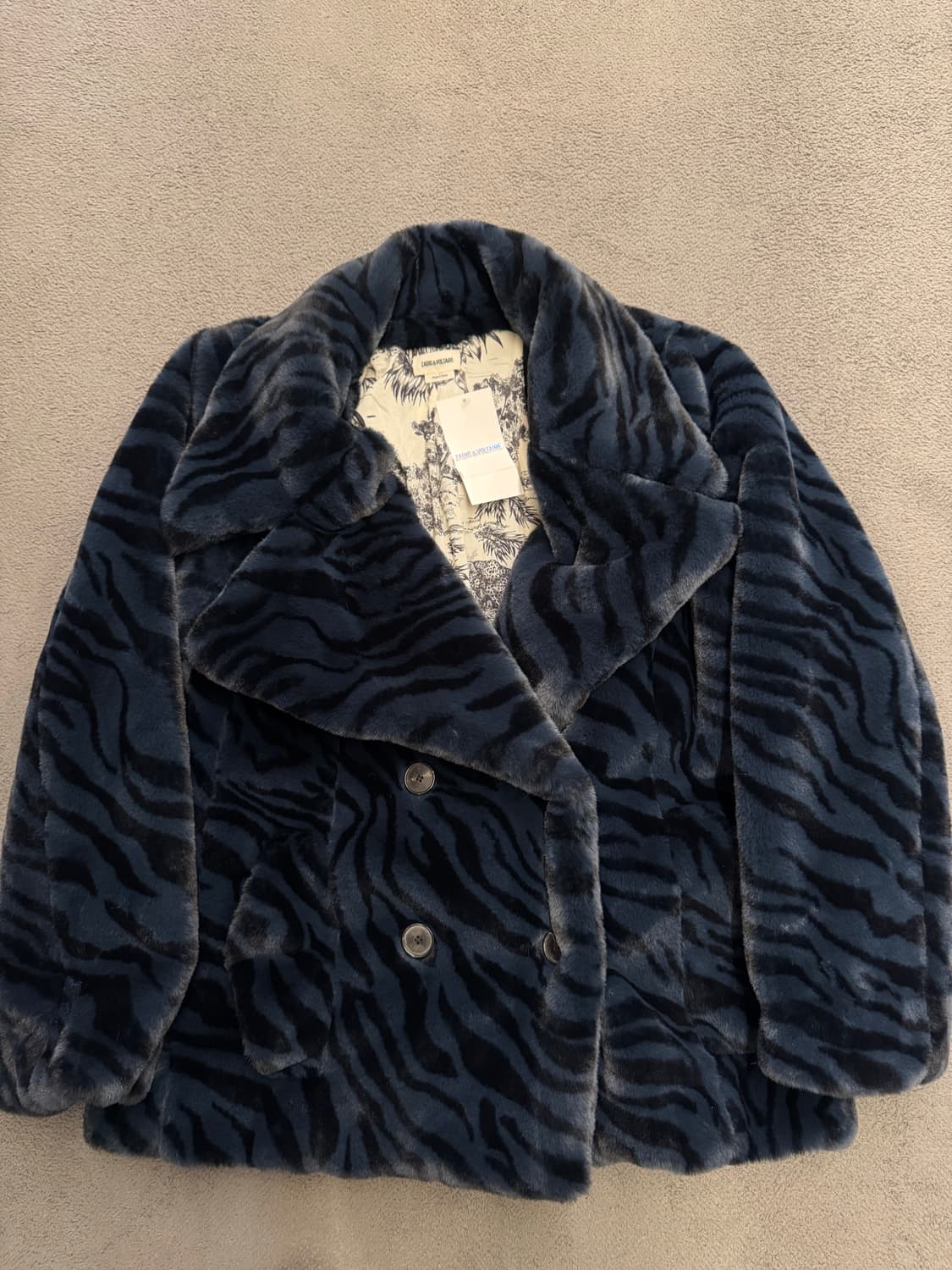 쟈딕앤볼테르 퍼 자켓 새상품 처분  상품이미지1